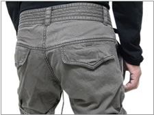 ヤスユキイシイ121201硫化バイオカーゴパンツ