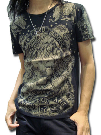 ヤスユキイシイ123902bTATTOO Tシャツ　Skull&Snake