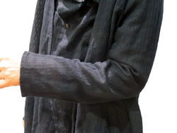 ヤスユキイシイ171504マント風シャツ