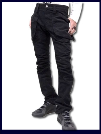 yasuyukiishii123203ブラックパンツ